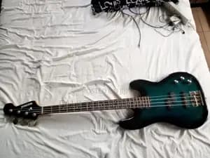 Mackkie 4 Strings Passive Bass Guitar With Bass Combo